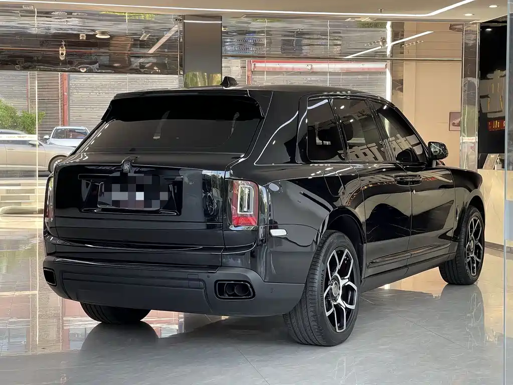 Rolls-Royce Cullinan 2021