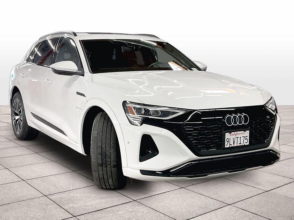 Audi Q8 e-tron 2024