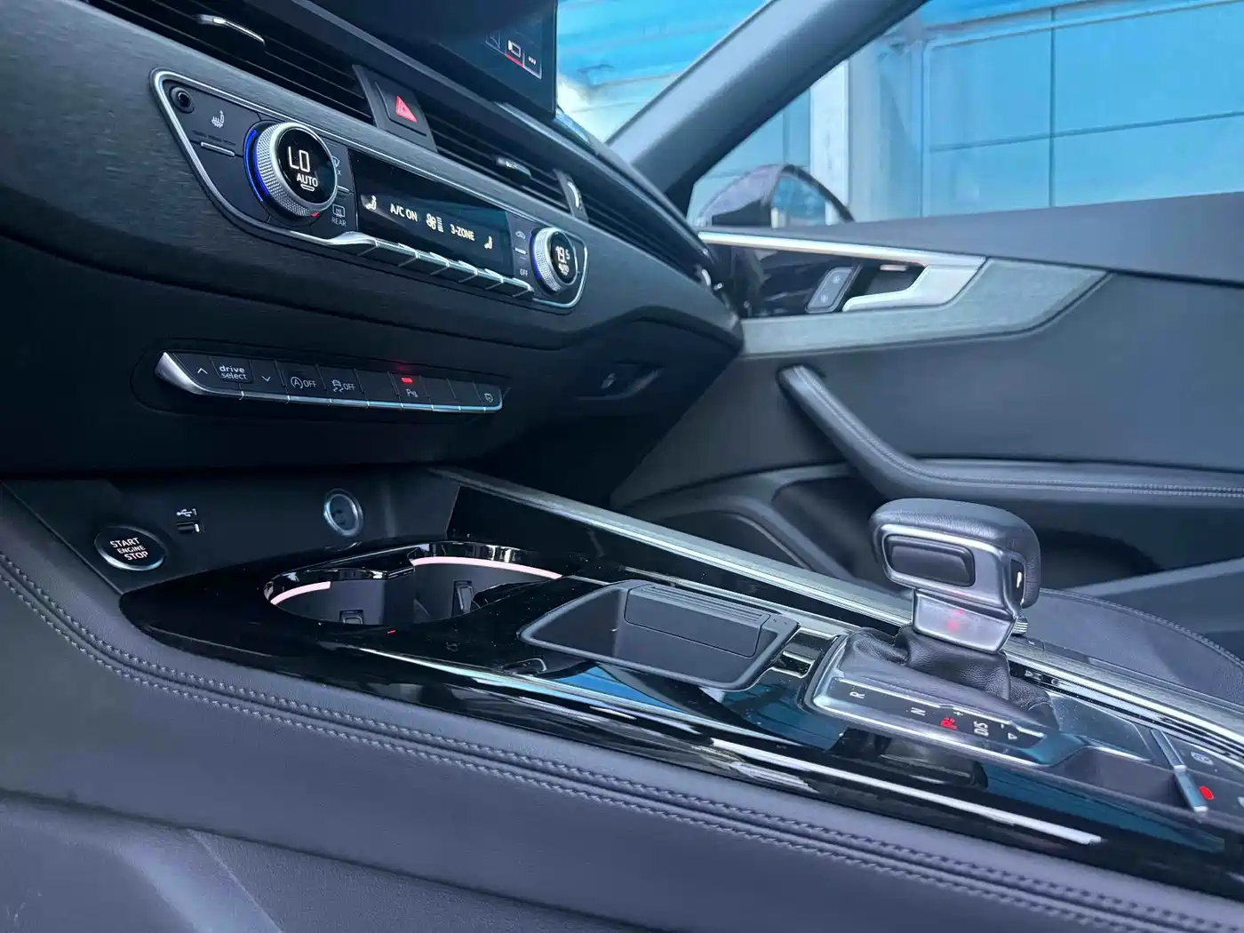 Audi A4 2023