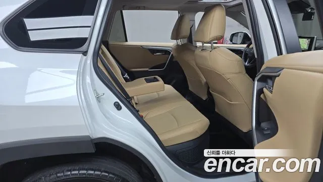 Toyota RAV4 2025