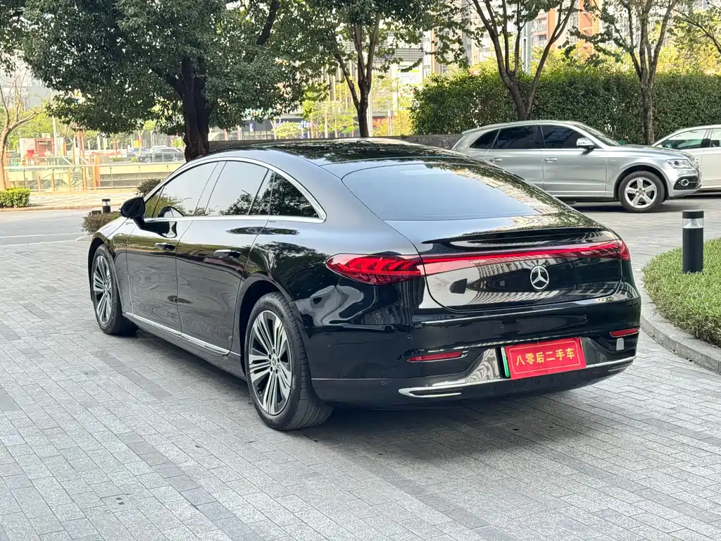 Mercedes-Benz EQS 2024