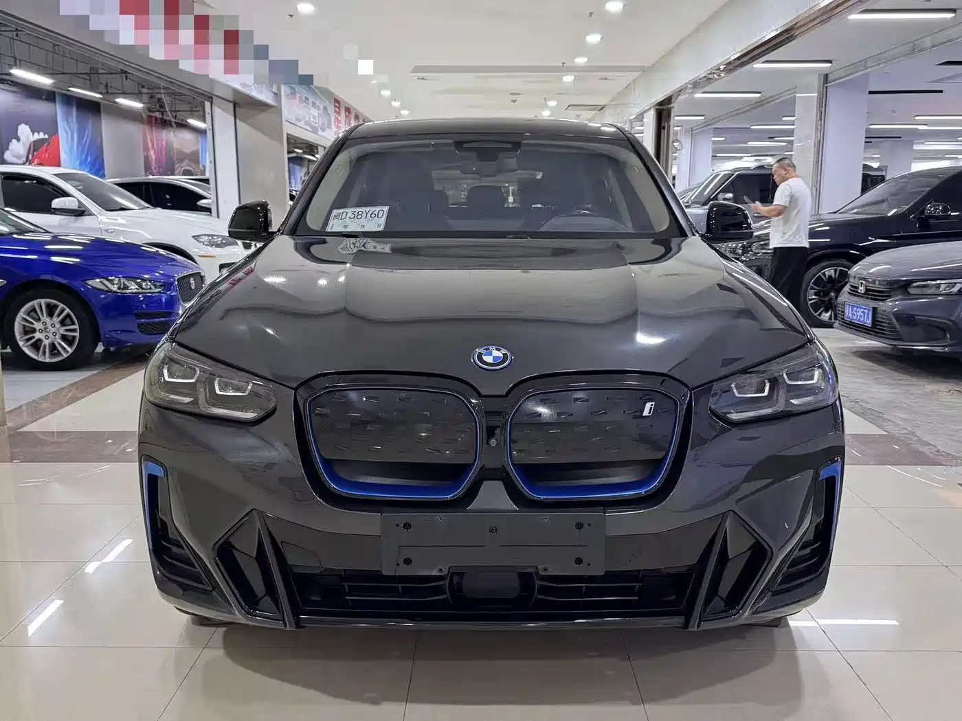 BMW iX3 2021