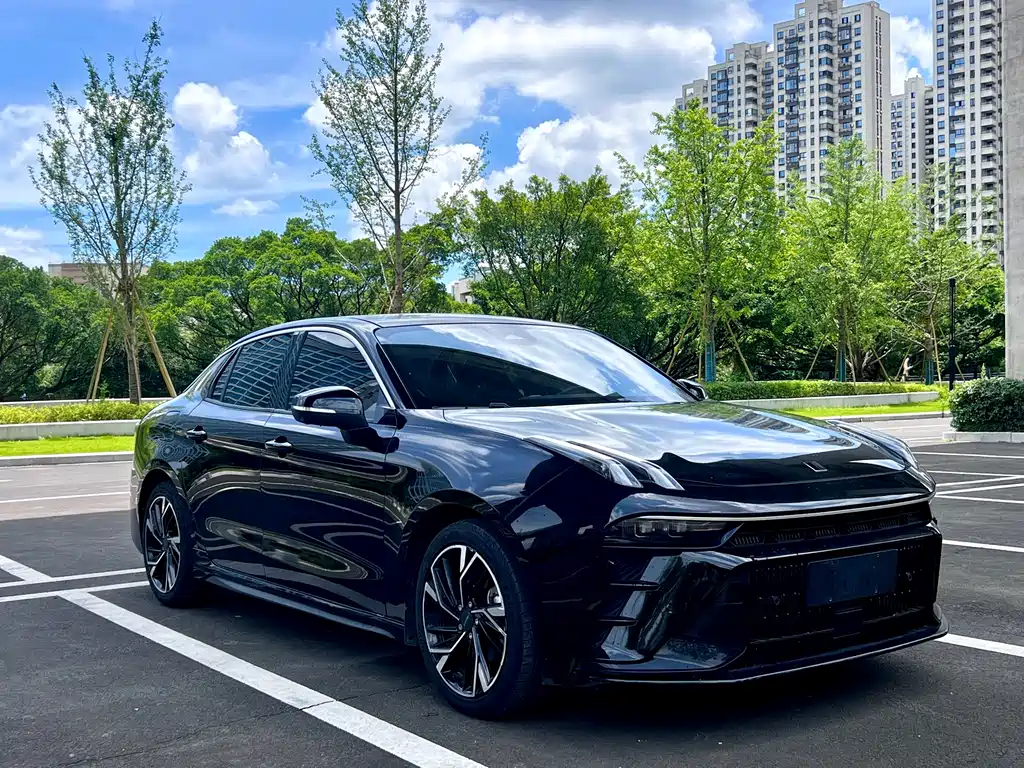 Lynk & Co 03 2023