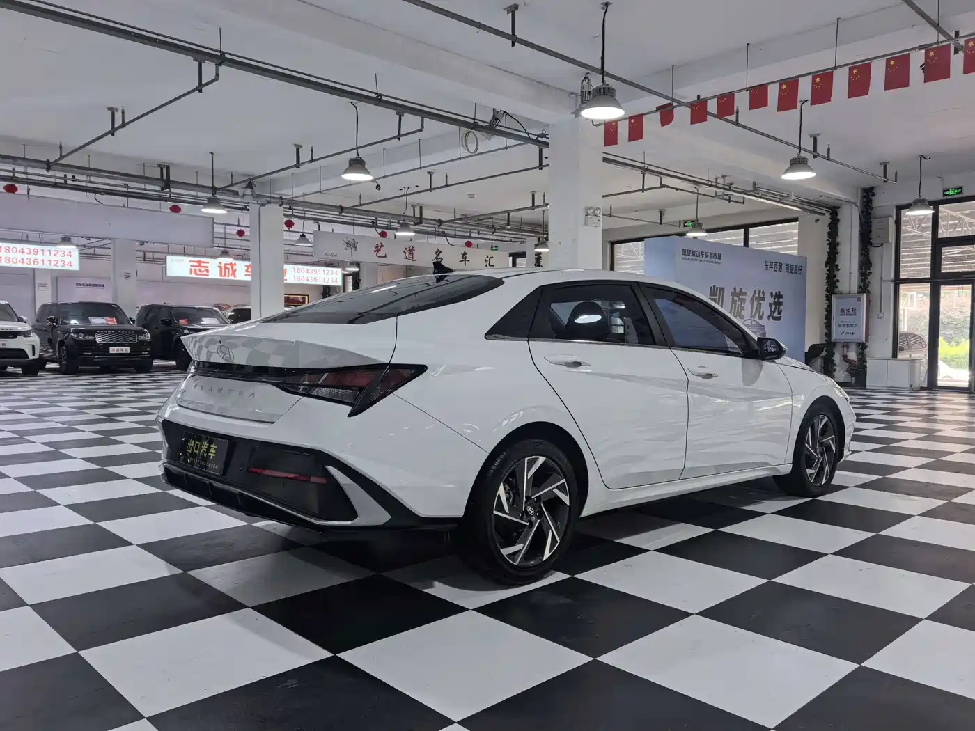 Hyundai Elantra 2023