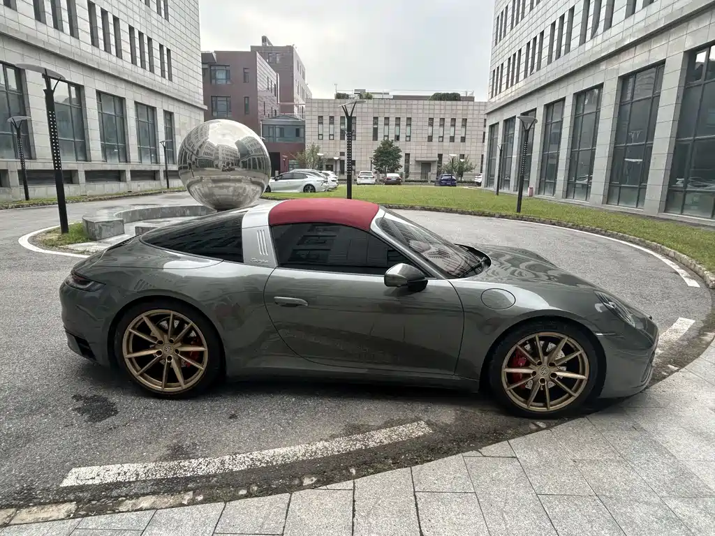 Porsche 911 2022