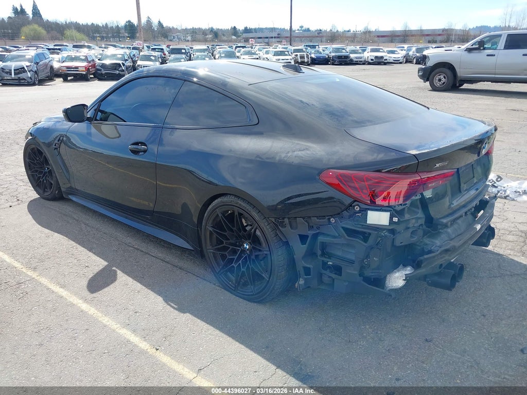BMW M4 2025