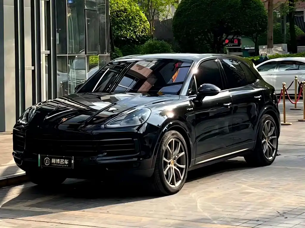Porsche Cayenne 2023