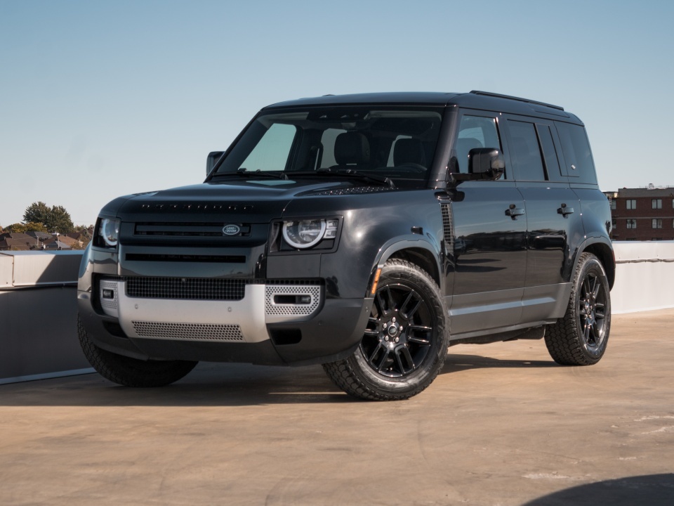 Land Rover Defender 2023