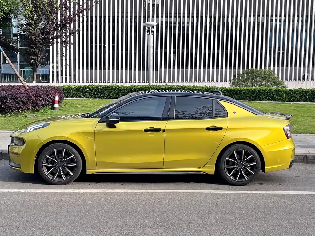 Lynk & Co 03 2021