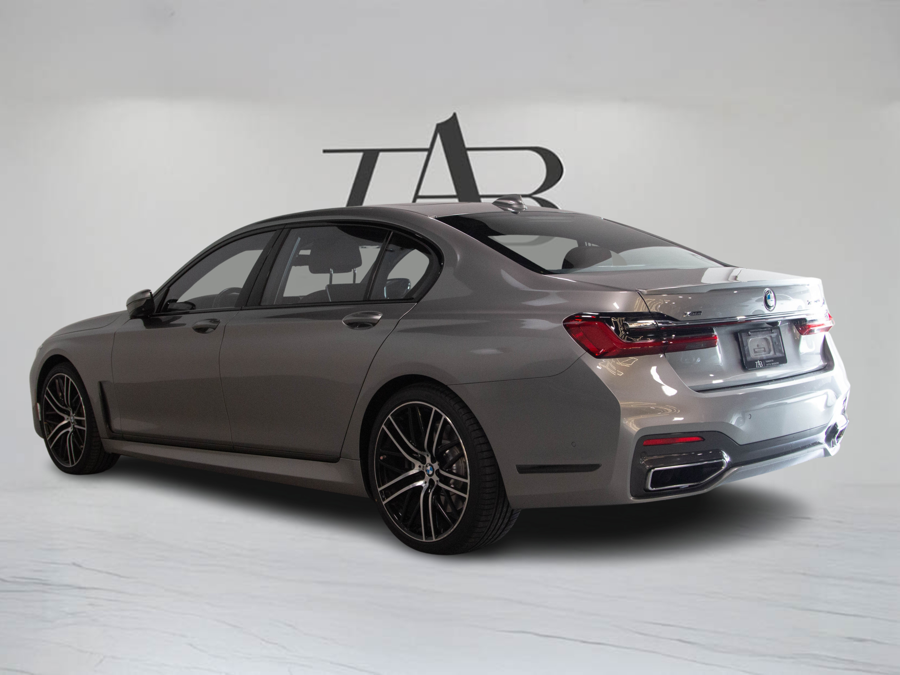 BMW 7 серии 2020