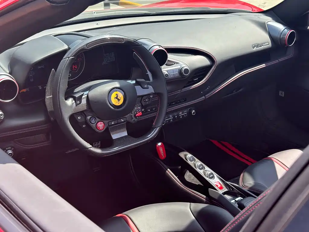 Ferrari F8 2023