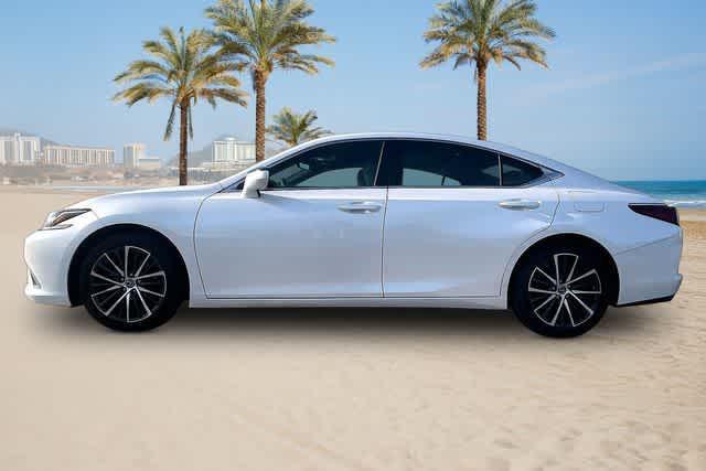 Lexus ES 2023
