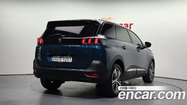 Peugeot 5008 2022