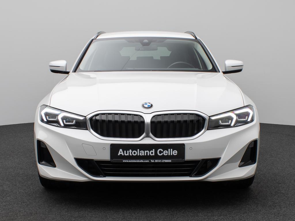 BMW 320 2022