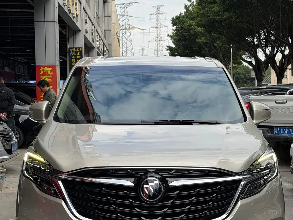 Buick GL8 2022
