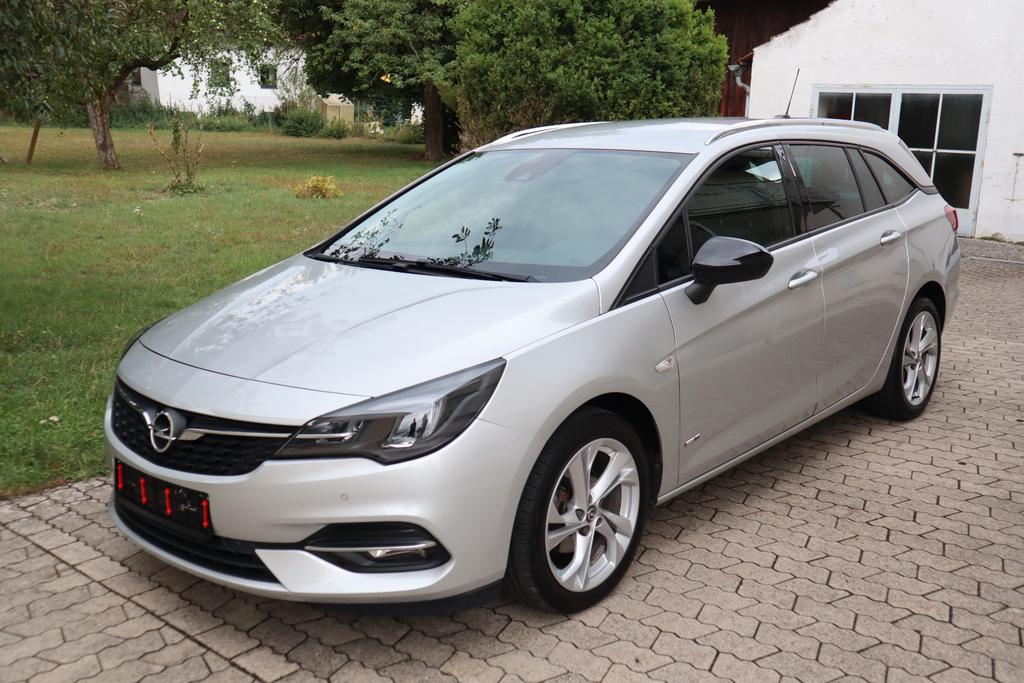 Opel Astra 2022