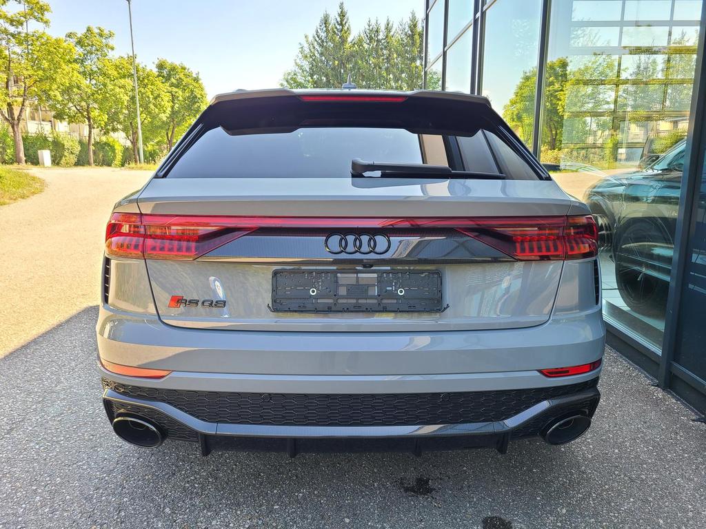 Audi RSQ8 2023