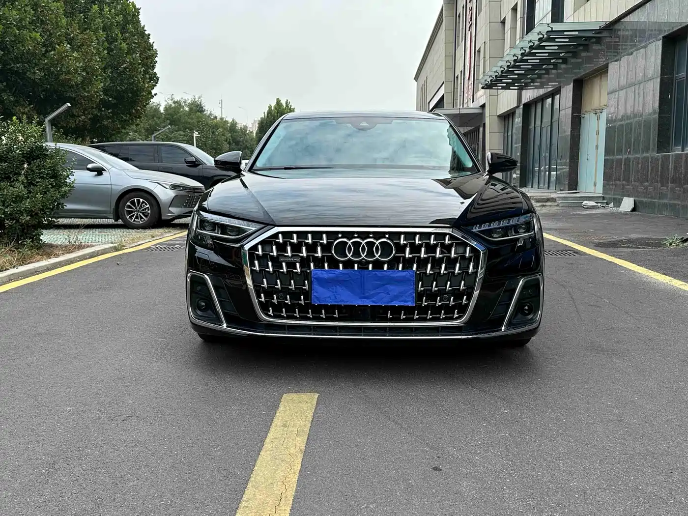 Audi A8 2024