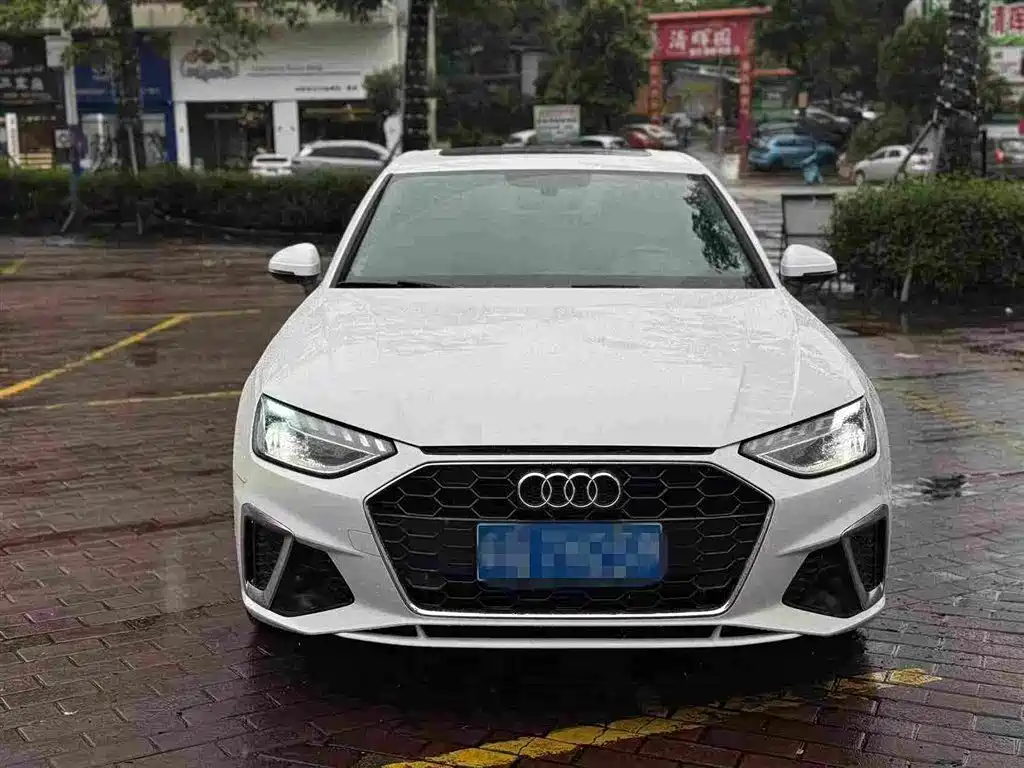 Audi A4 2022