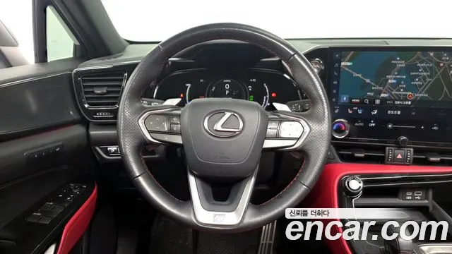 Lexus NX 2022