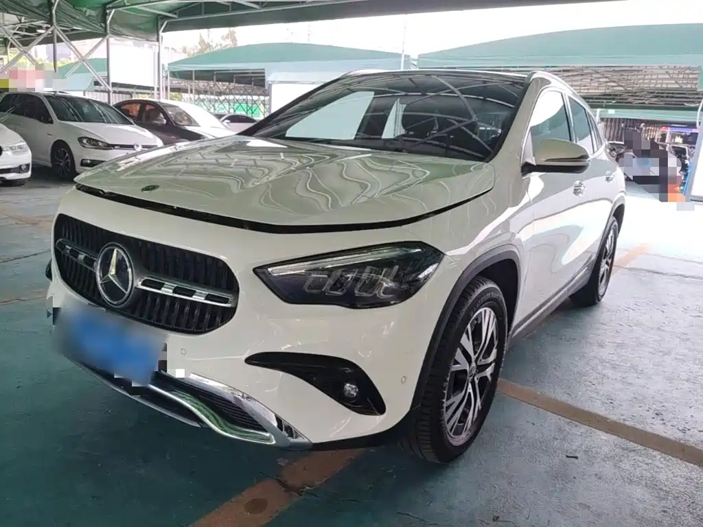 Mercedes-Benz GLA 2024