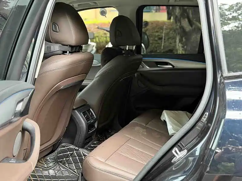 BMW iX3 2022
