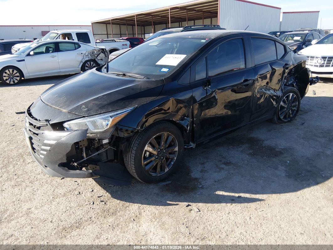 Nissan Versa 2024