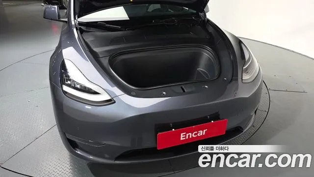 Tesla Model Y 2022
