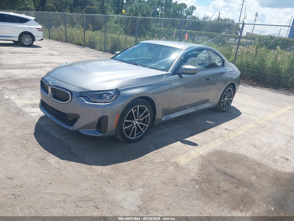 BMW 230 2026