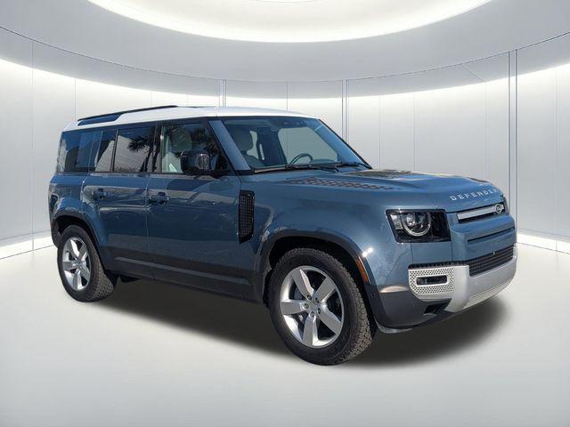 Land Rover Defender 2025