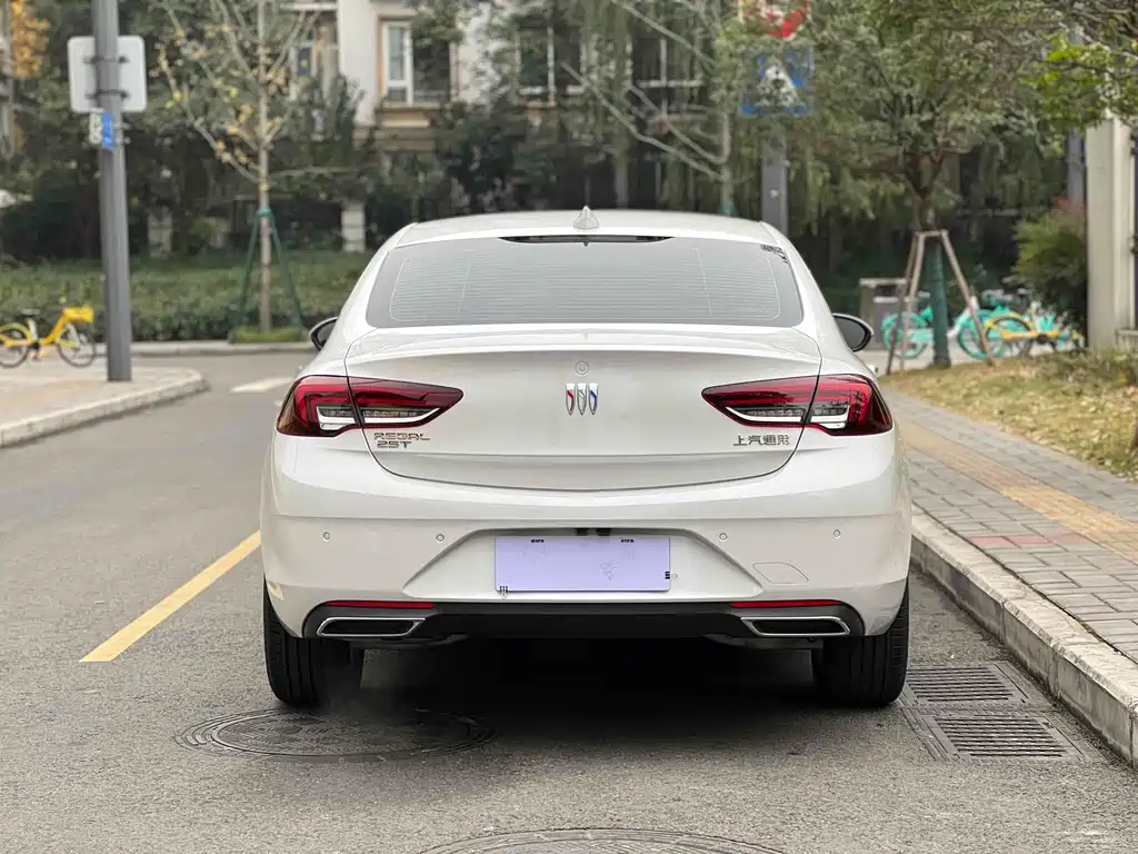 Buick Regal 2024