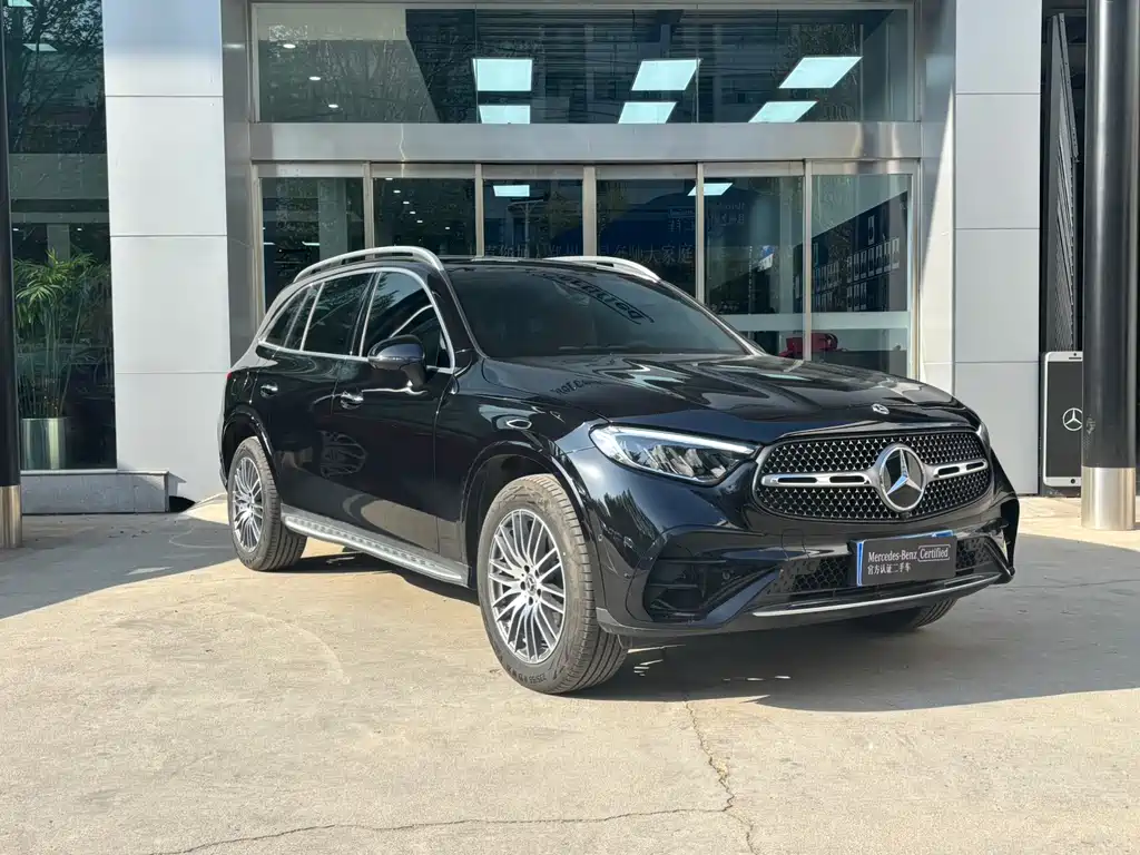 Mercedes-Benz GLC 2023