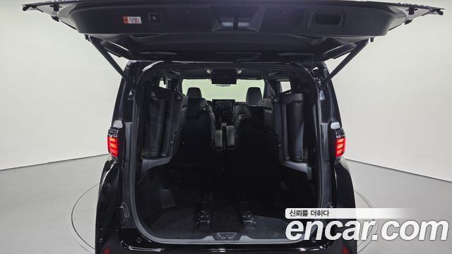 Toyota Alphard 2024