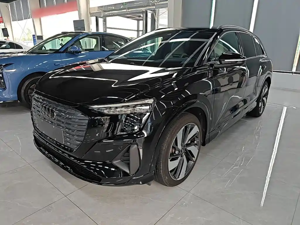 Audi Q5 e-tron 2024