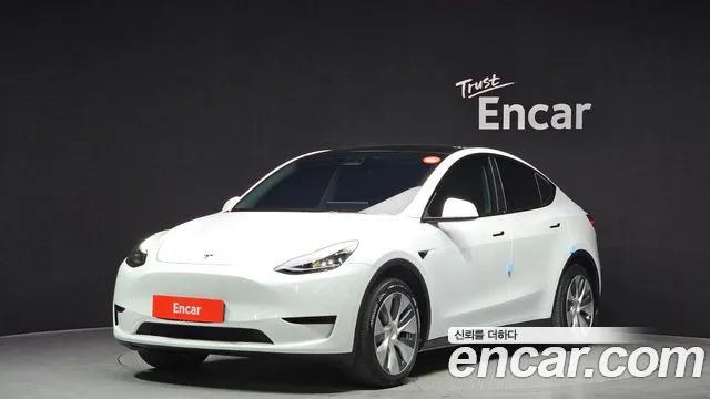 Tesla Model Y 2023
