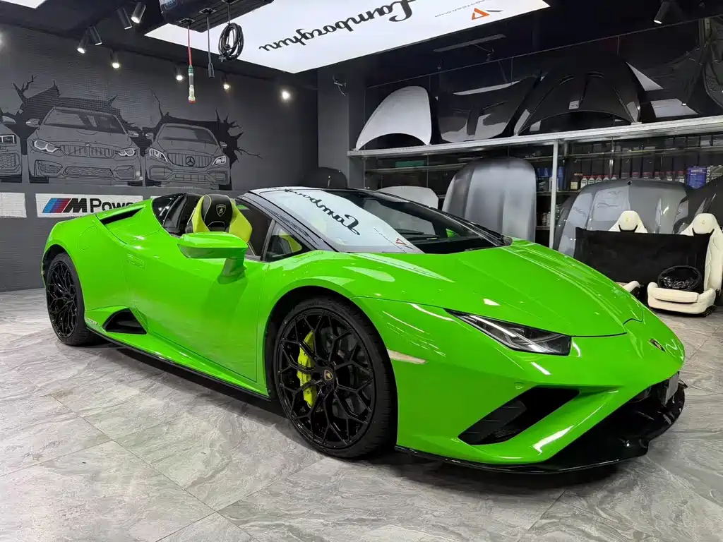 Lamborghini Huracán 2021