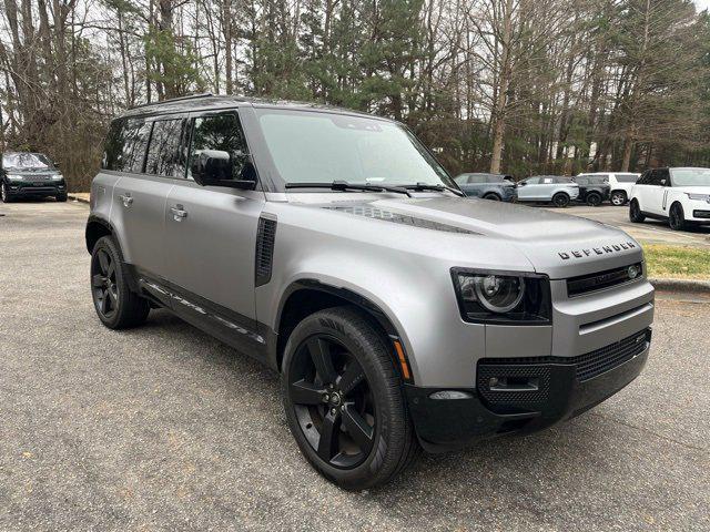 Land Rover Defender 2023