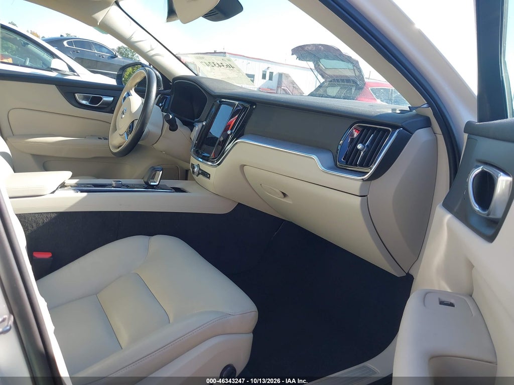 Volvo S60 2024