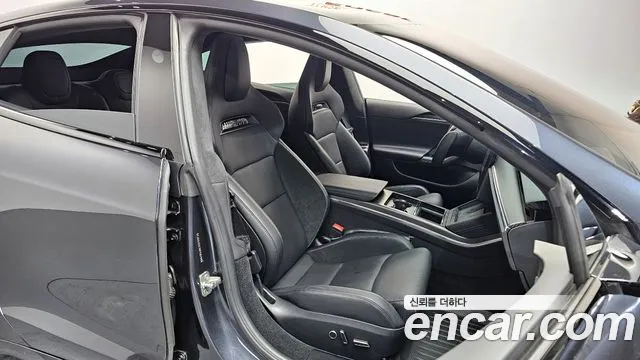 Tesla Model S 2024