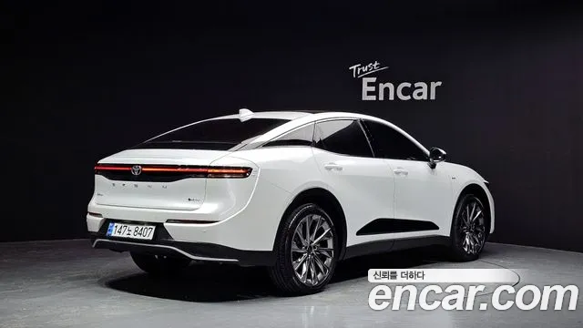 Toyota Crown 2024