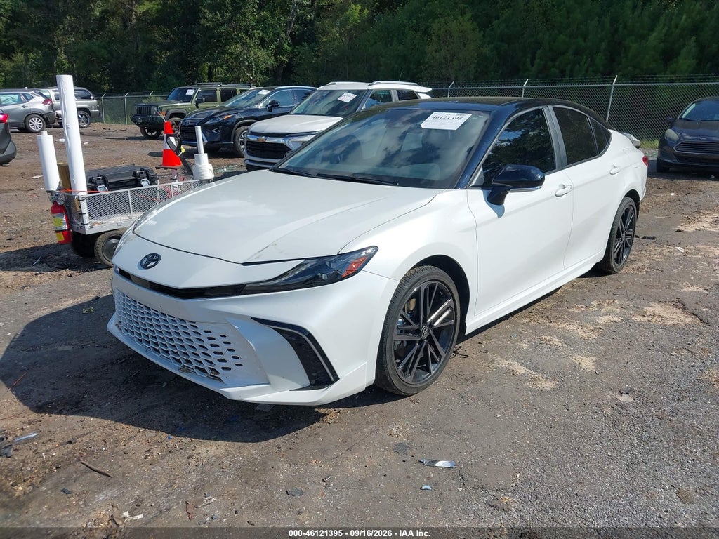 Toyota Camry 2025