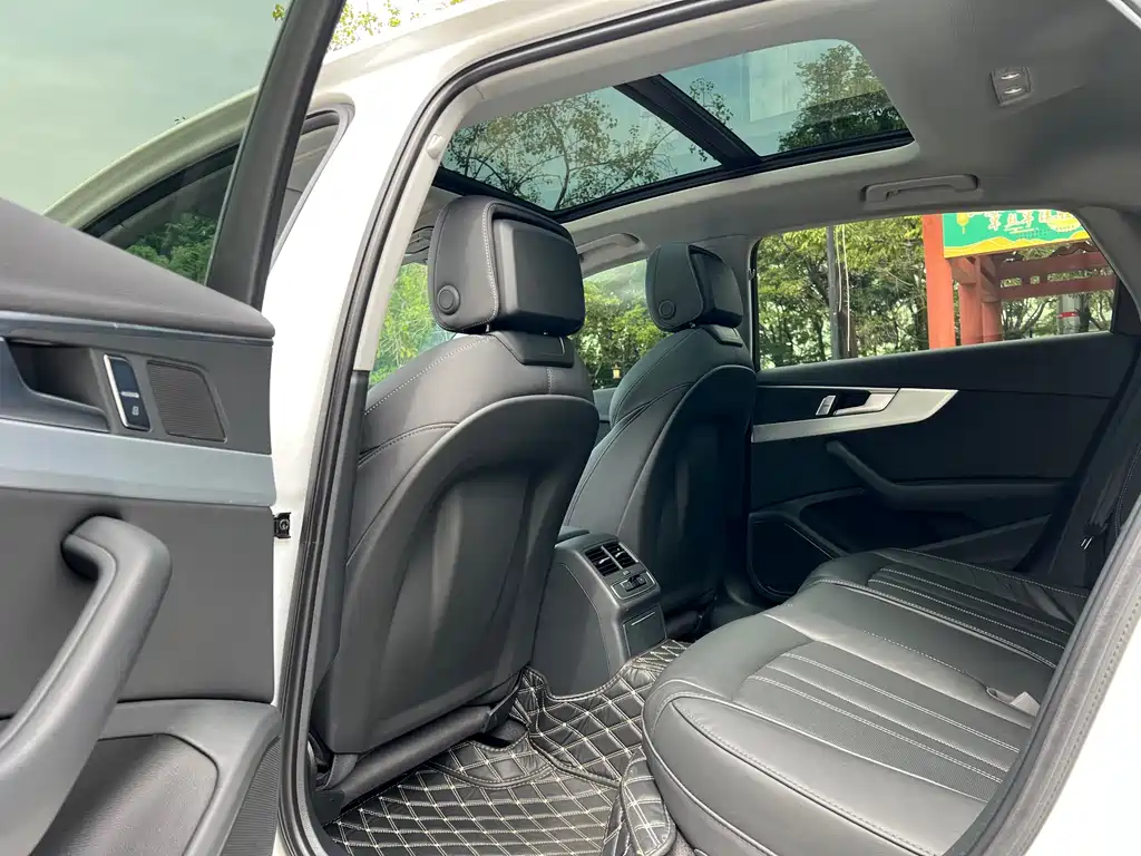 Audi A4 2024