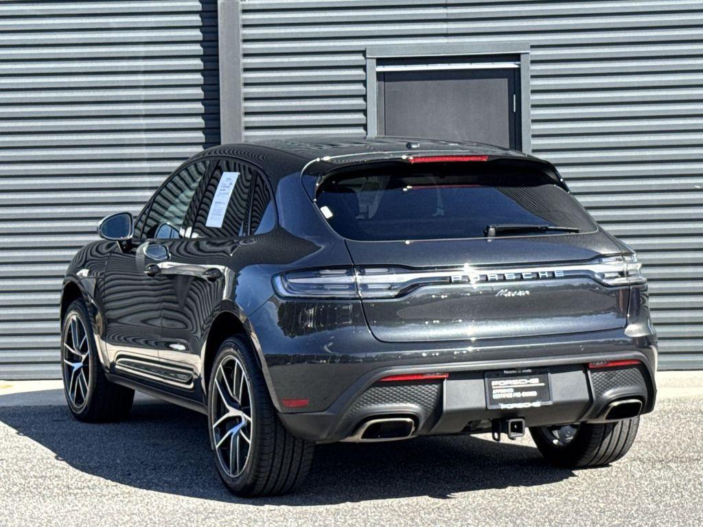 Porsche Macan 2025