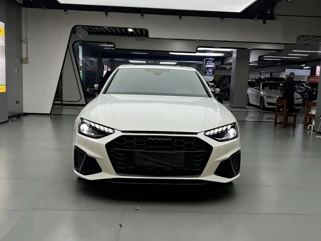 Audi A4 2024