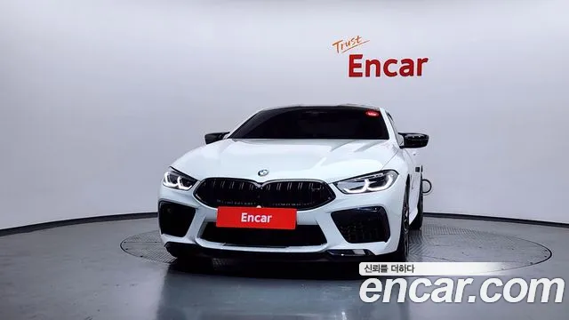 BMW M8 2025