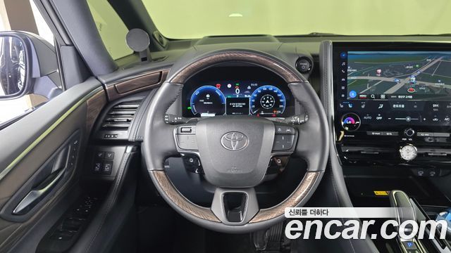 Toyota Alphard 2025