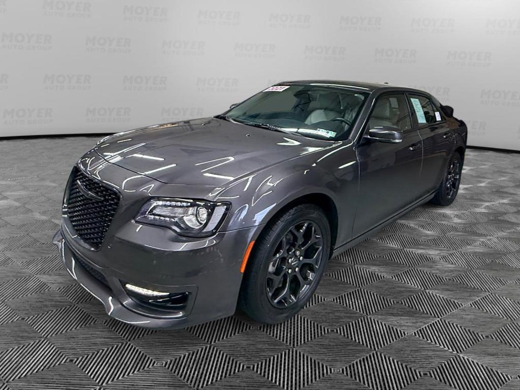 Chrysler 300 2021