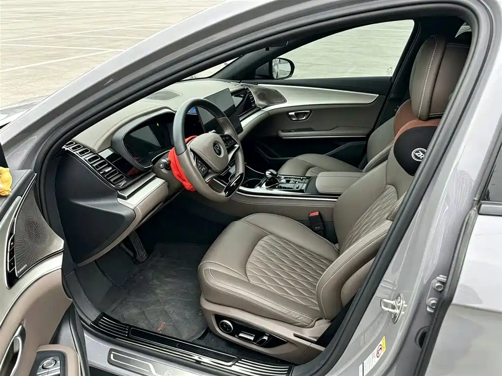 BYD Han 2024