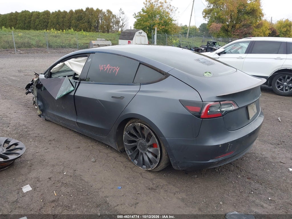 Tesla Model 3 2022