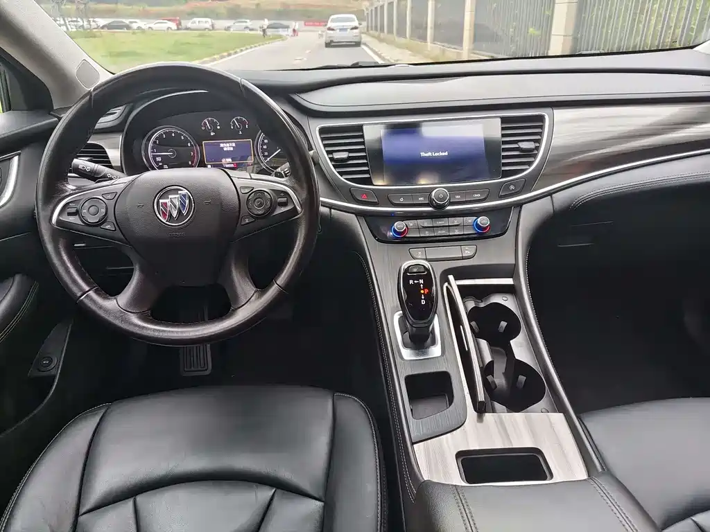 Buick LaCrosse 2021